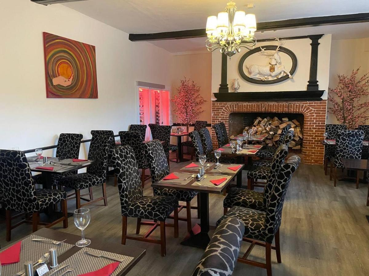 Scole Inn Hotel Дісс Екстер'єр фото